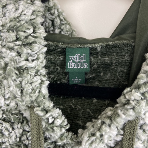 Wild Fable Cropped Furry Hoodie - Picture 3 of 6